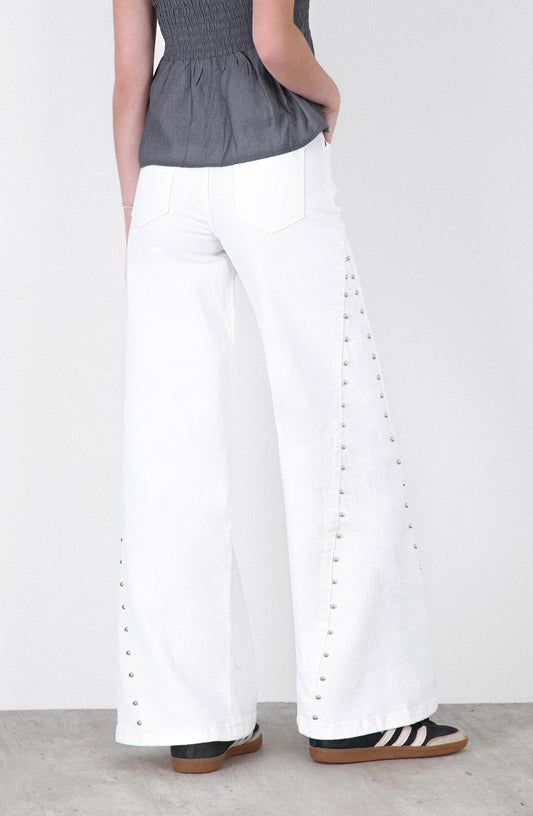 Pantalón Corte Lateral Tachas White