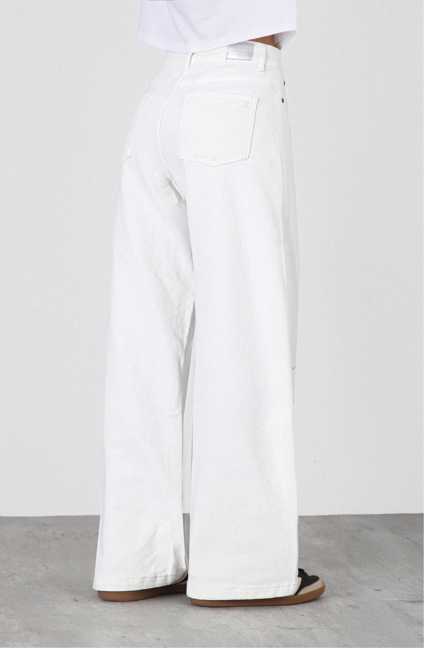 Pantalón Estrellas Bordadas White