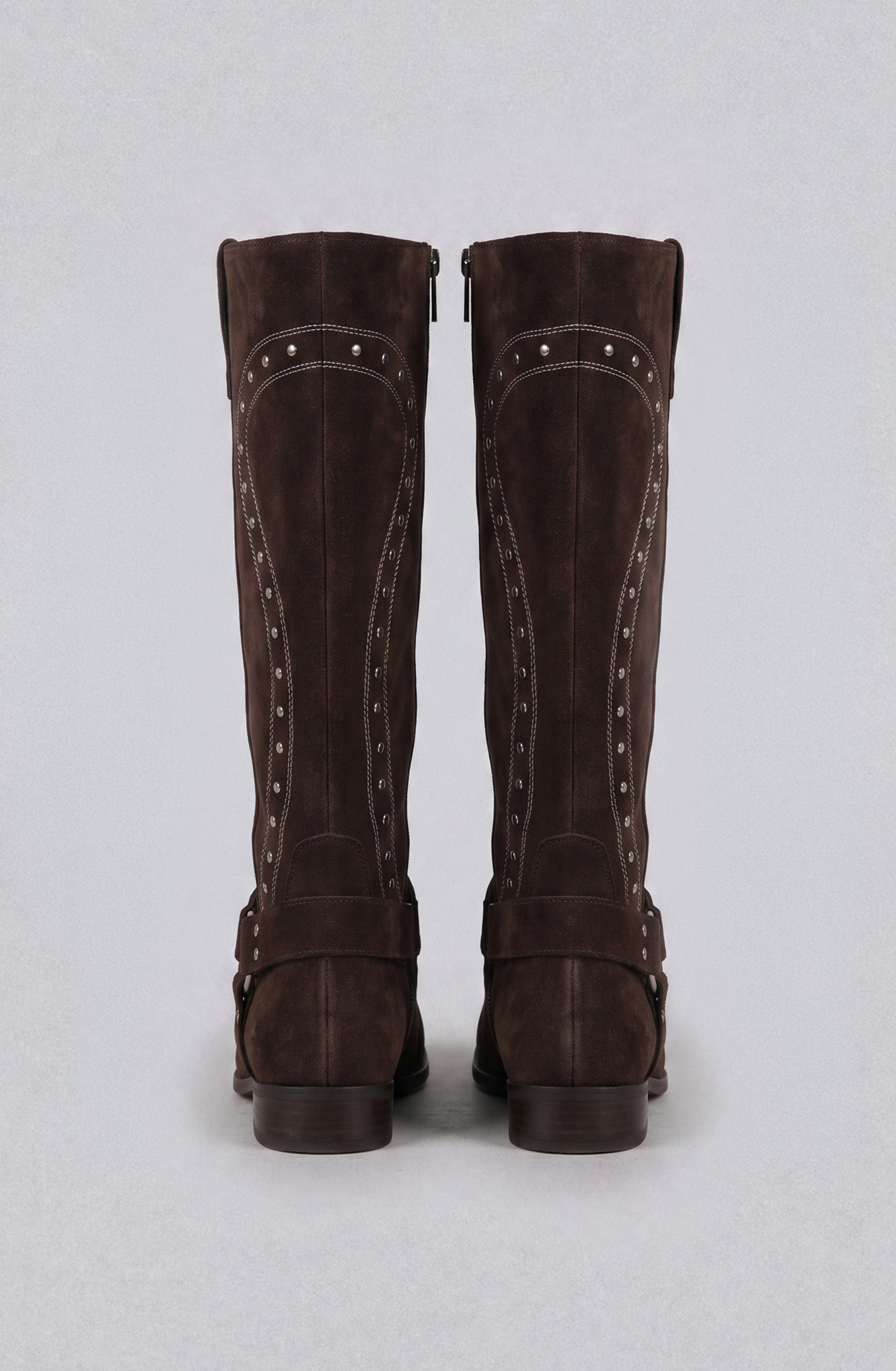 Bota Alta Tachas Brown