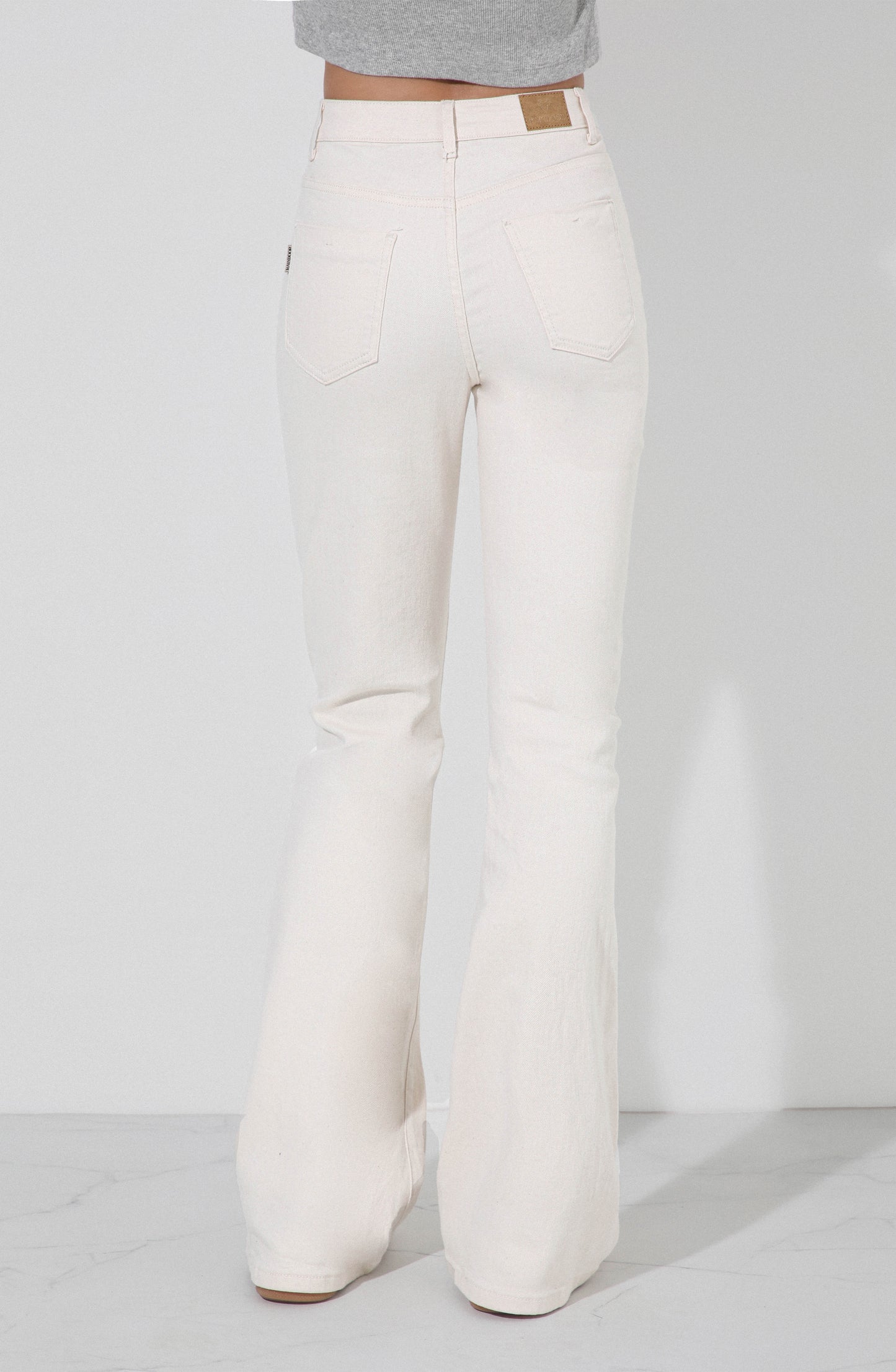 Pants Flare Bolsillos Ecru