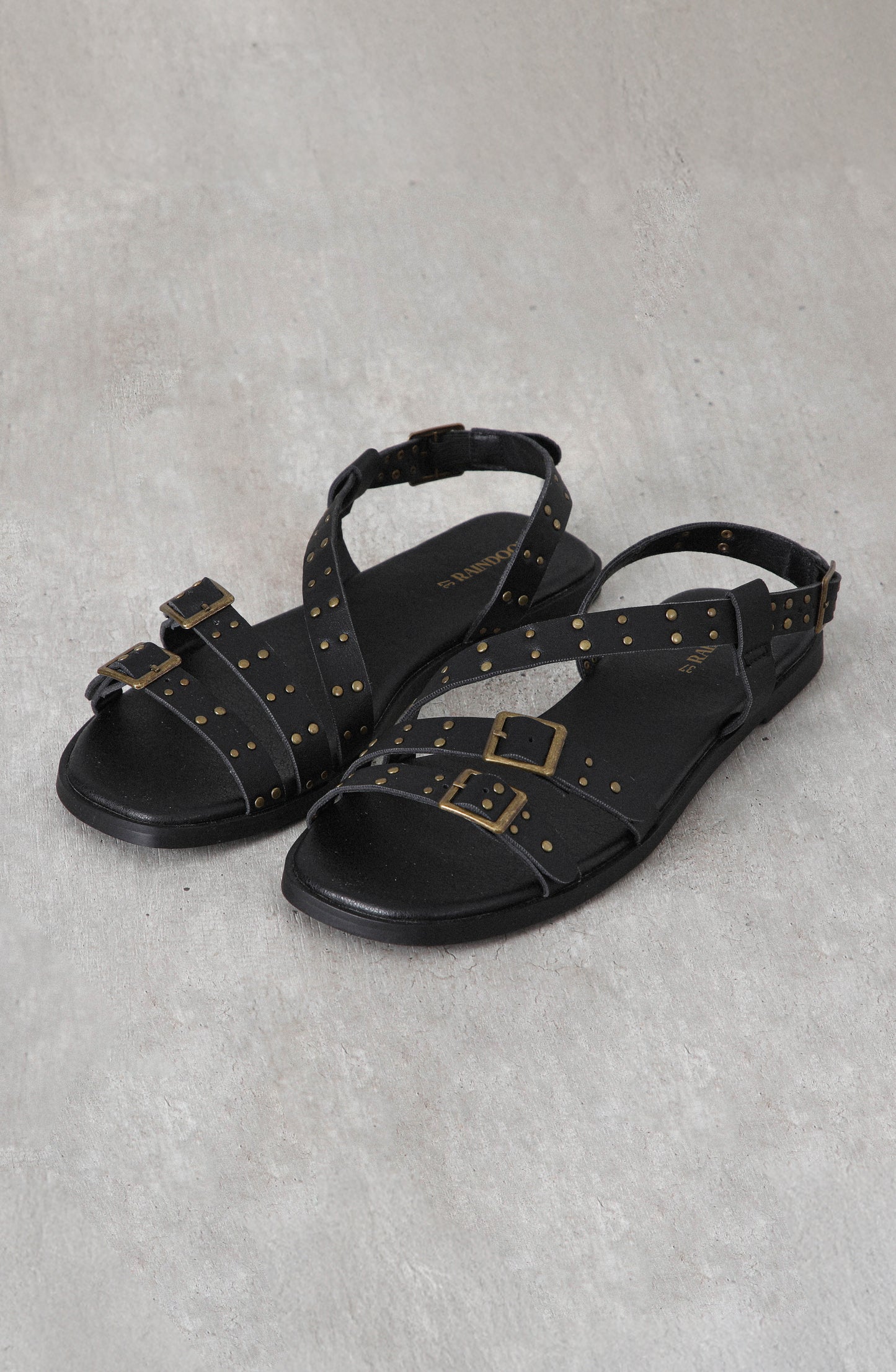 Sandalias Tachas Black