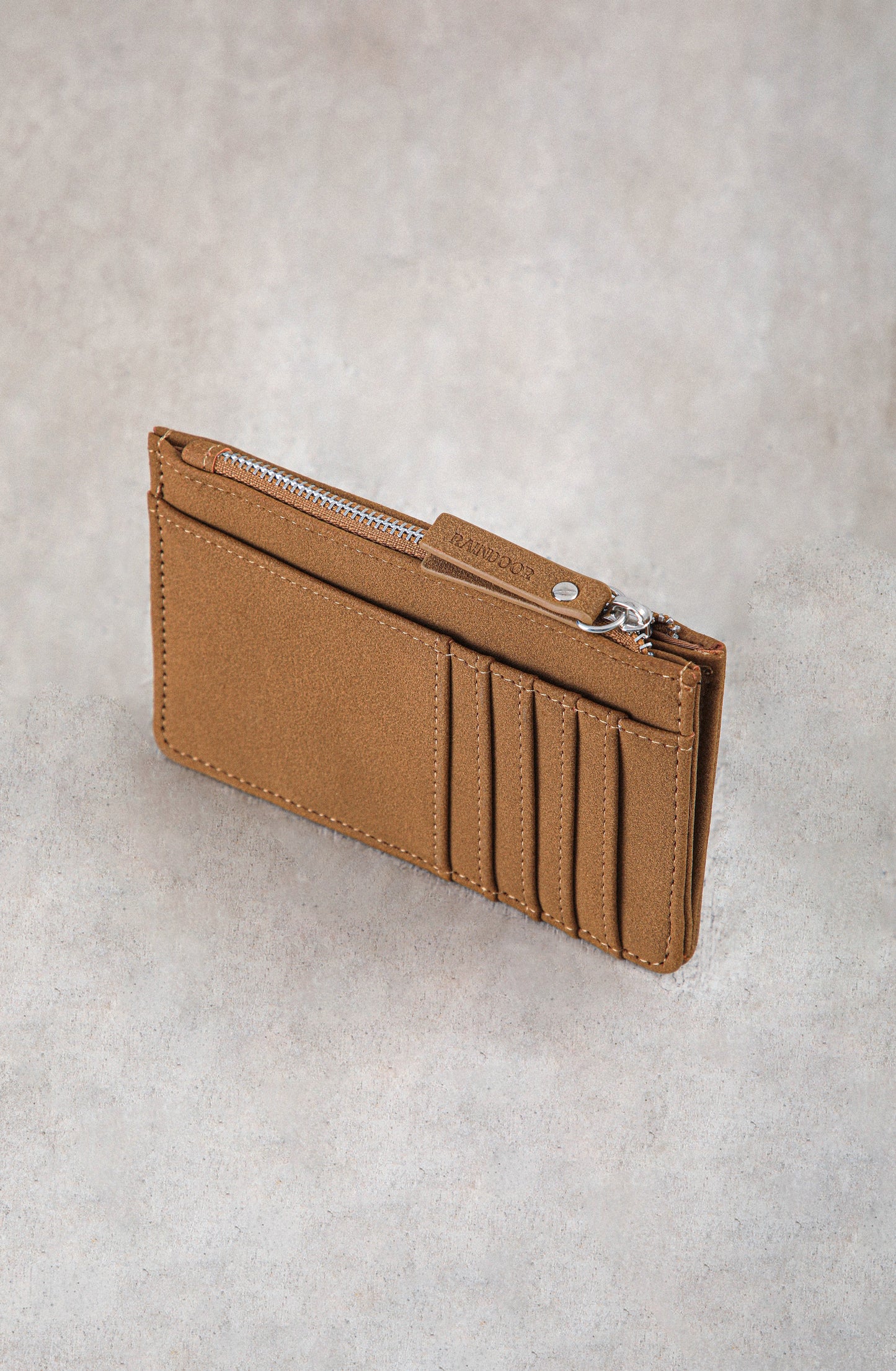 Tarjetero Bordado Brown