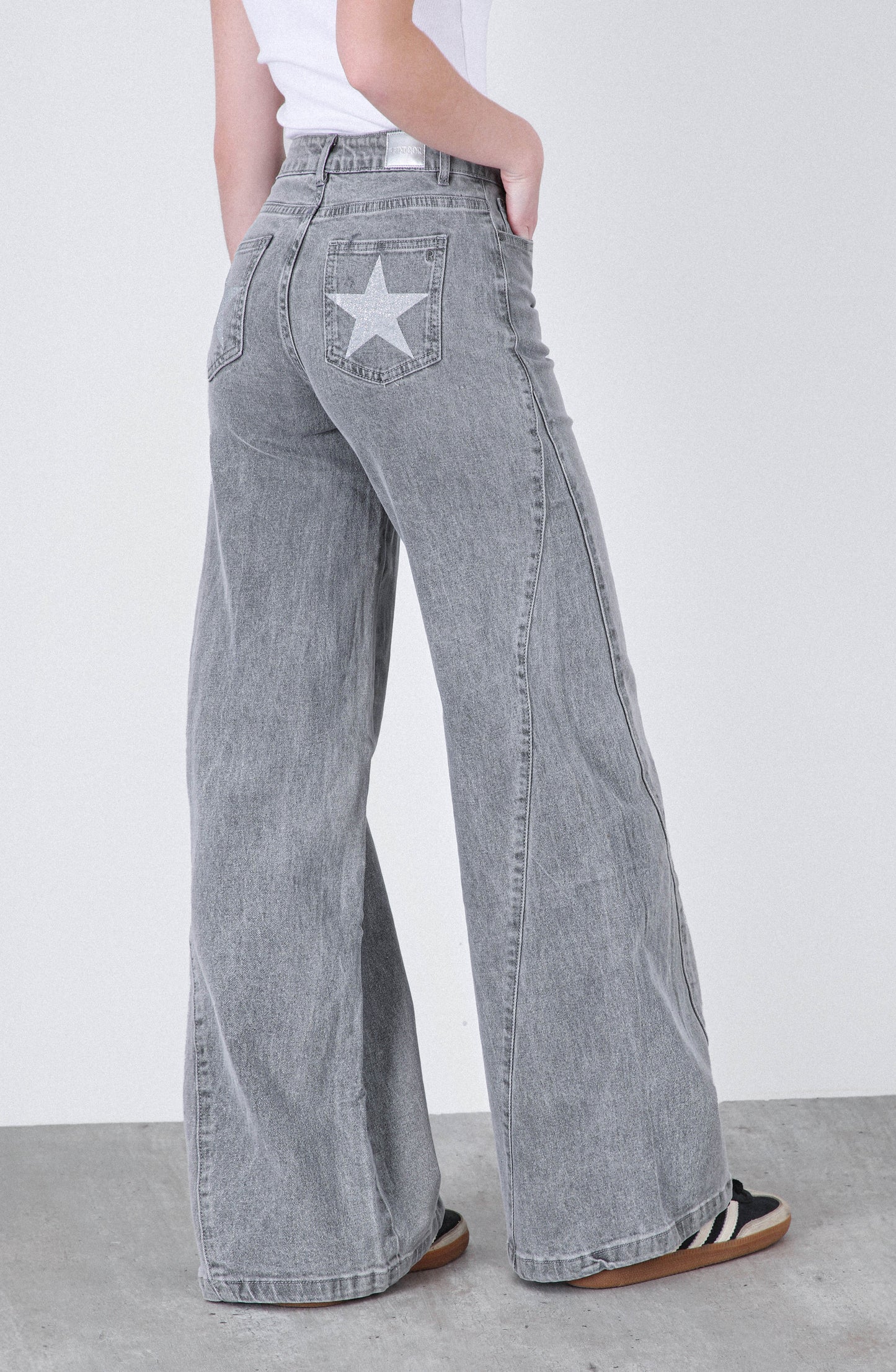 Pantalón Corte Lateral Estrella Grey