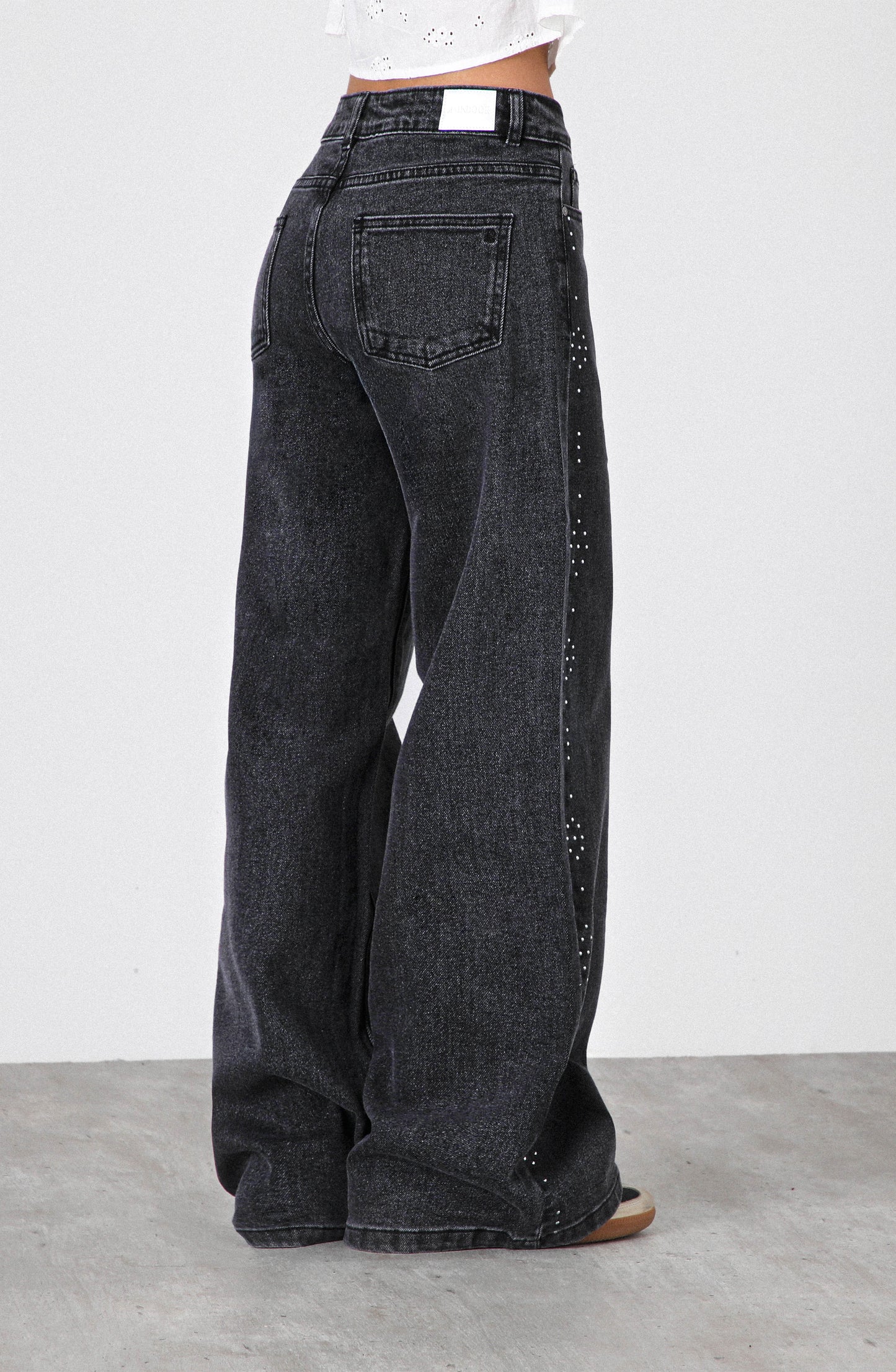 Pantalón Estrellas Tachas Black