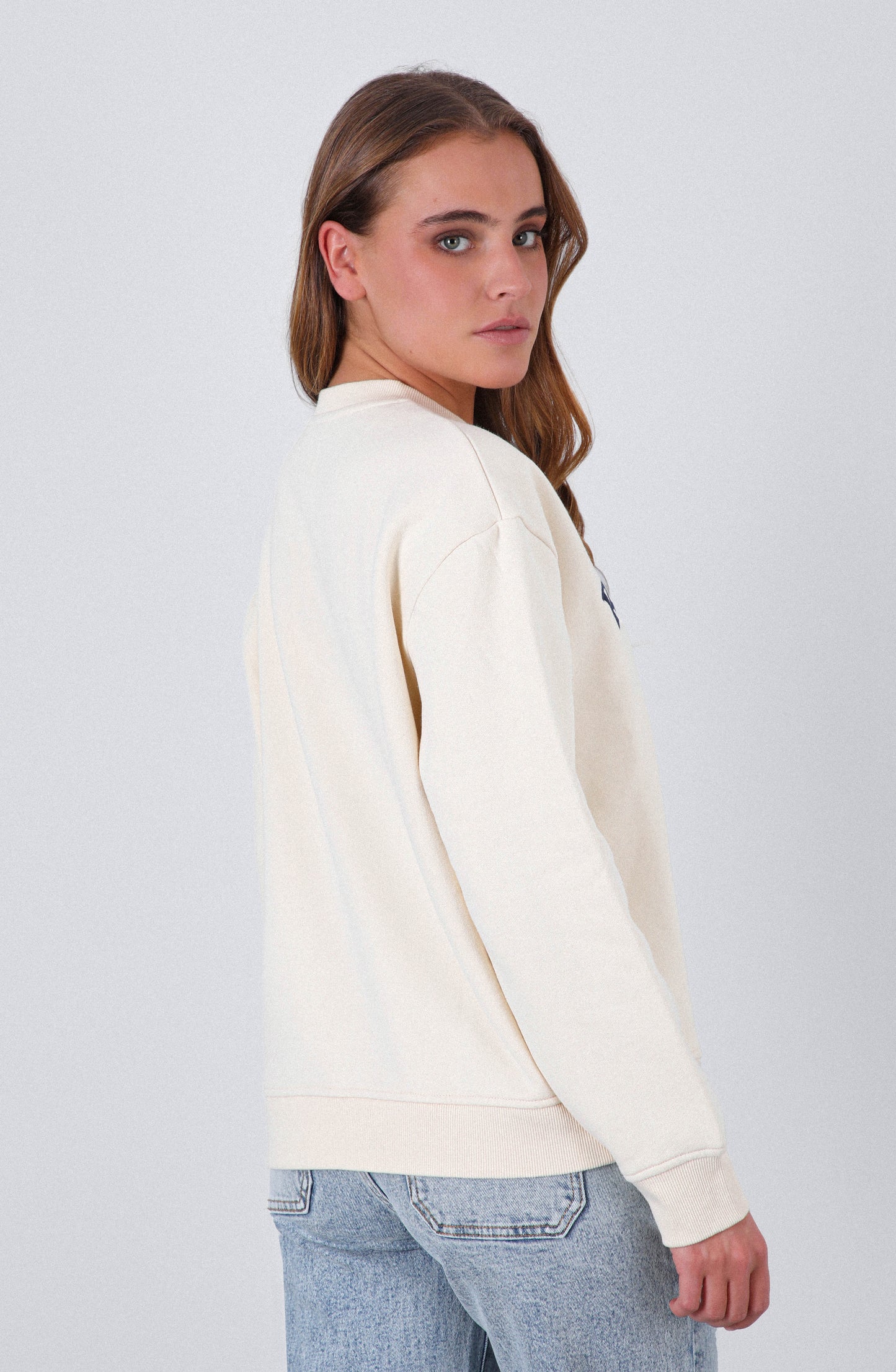 Polerón Crew Neck Estampado Bone