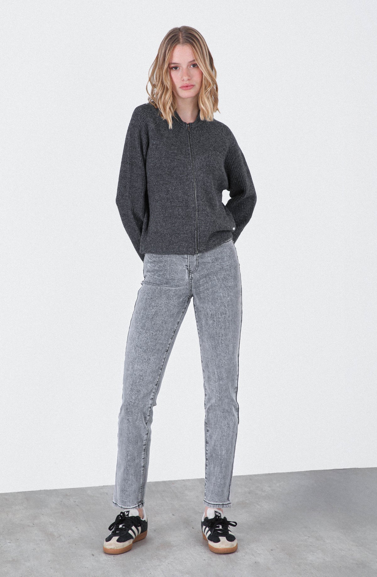 Pantalón Mom Andorra Grey