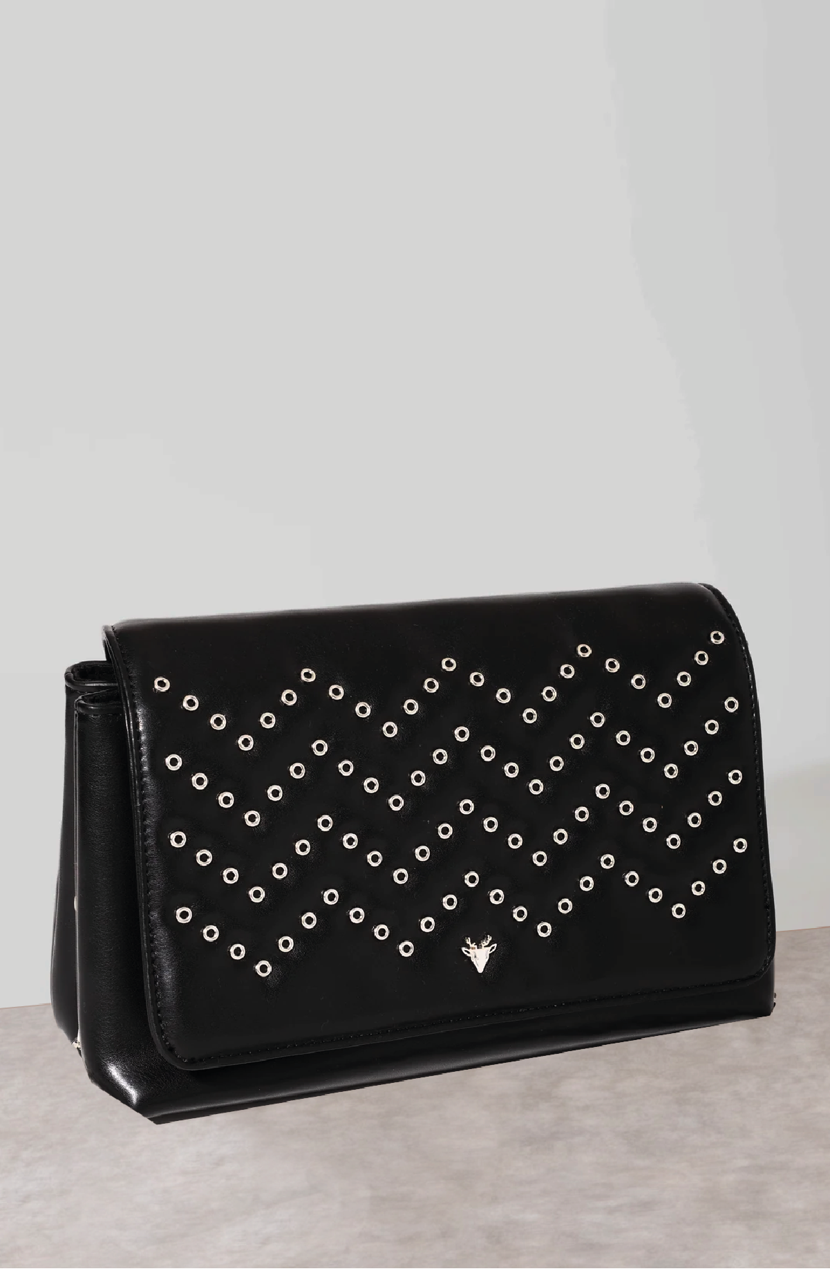 Bag Studs Black