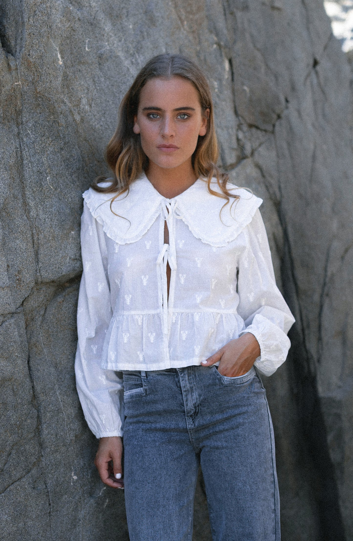 Blusa Cuello Bebé Estampada White