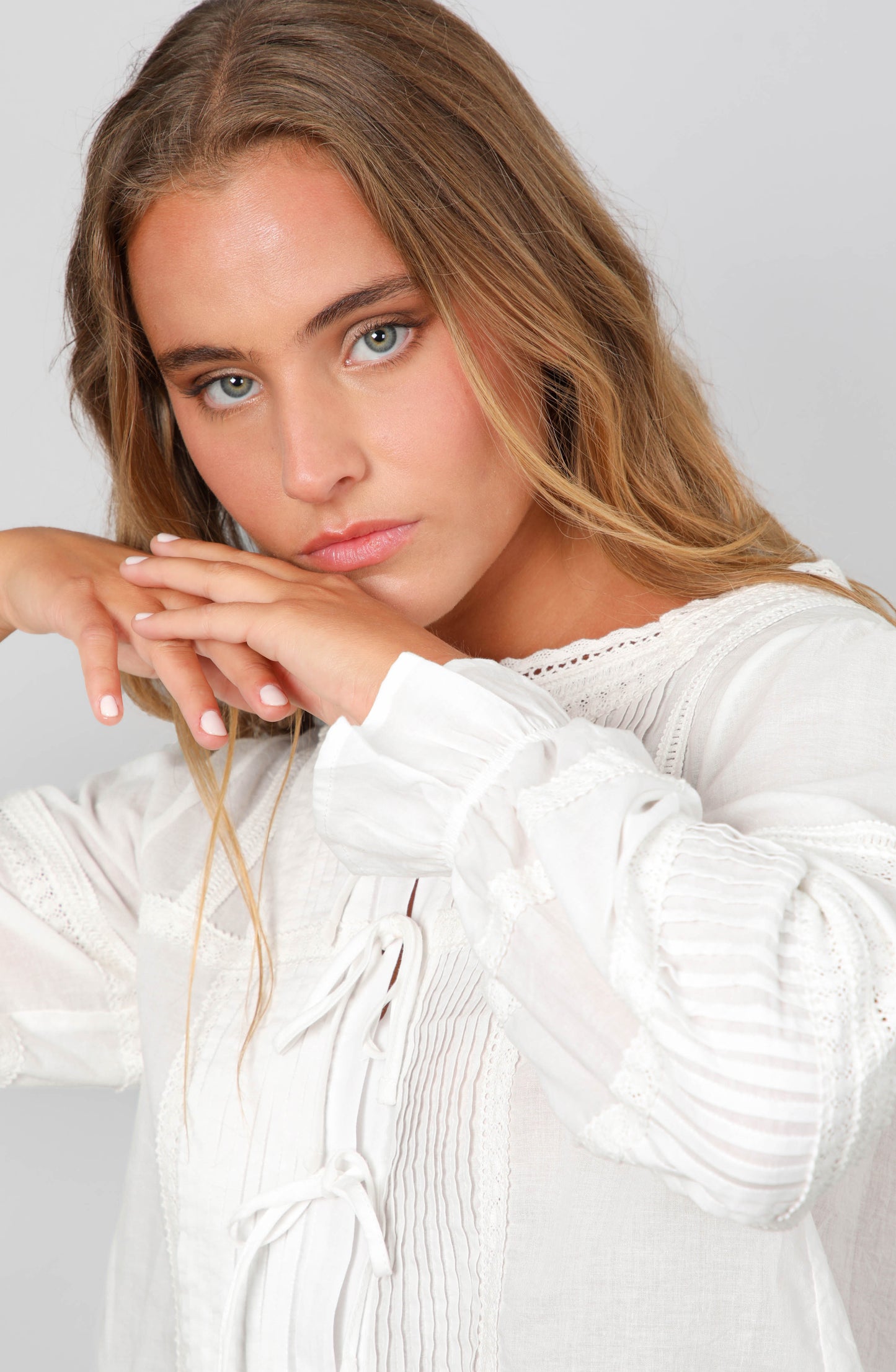 Blusa Cinta Pliegues White