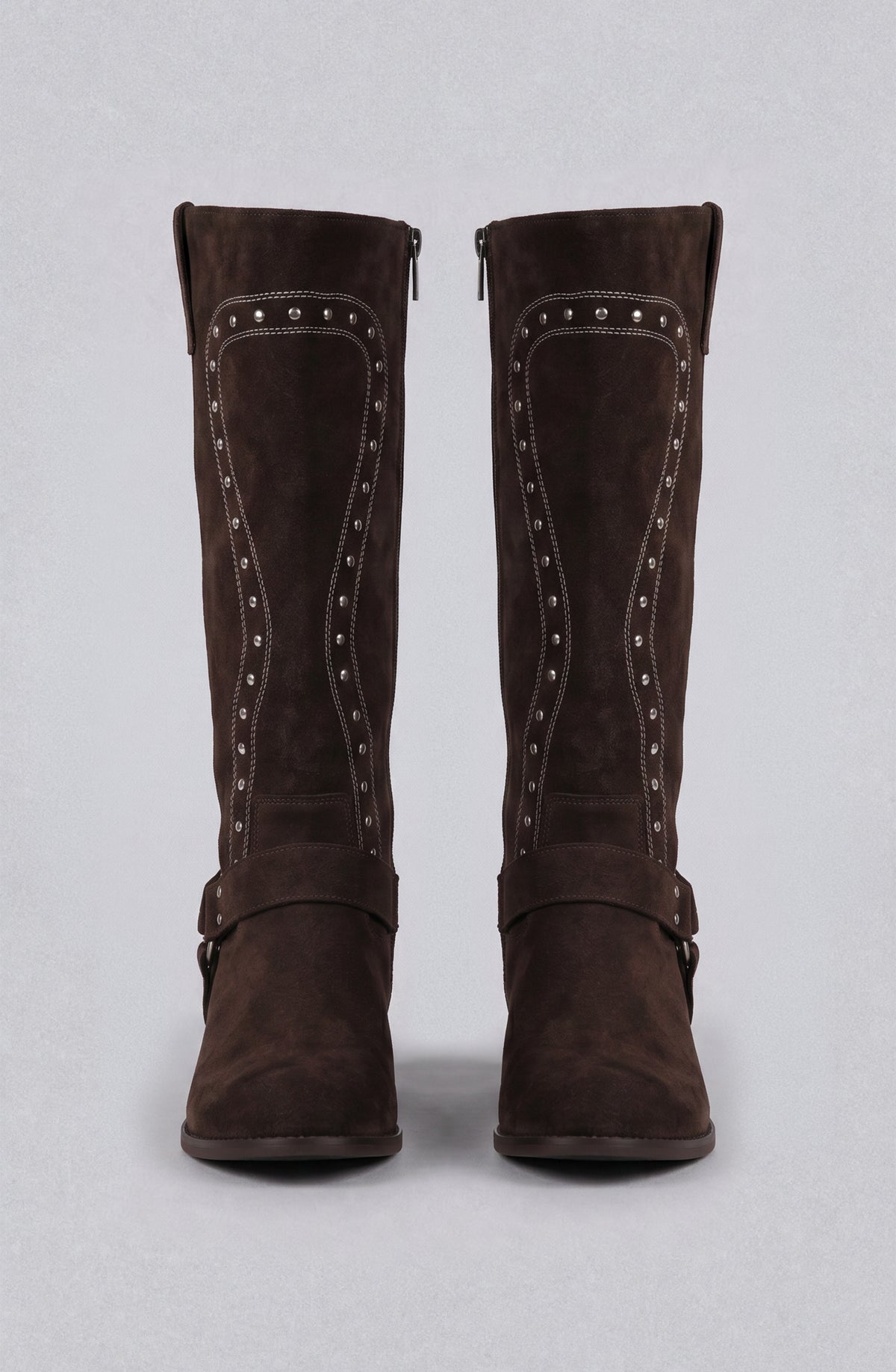 Bota Alta Tachas Brown