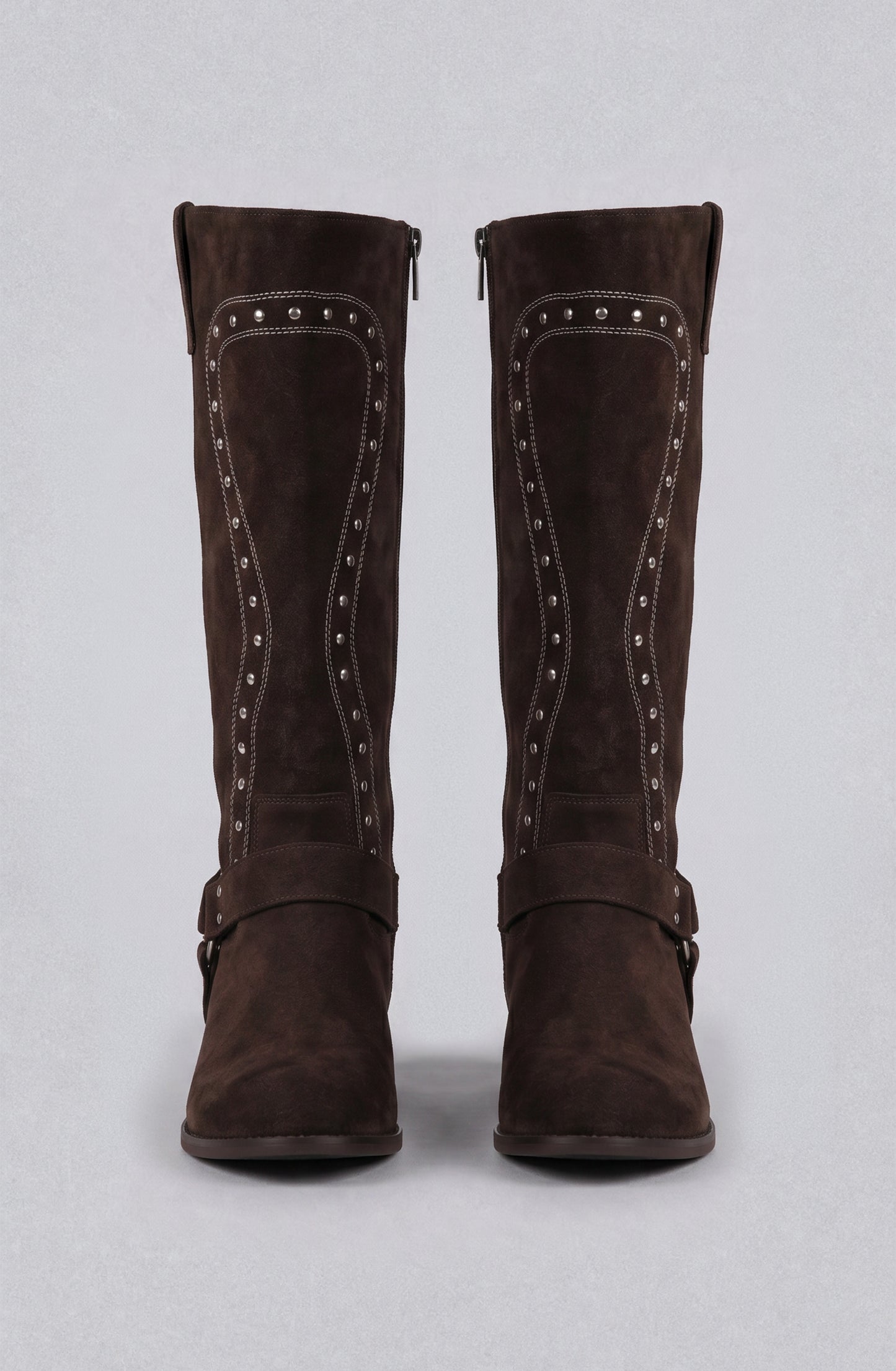 Bota Alta Tachas Brown