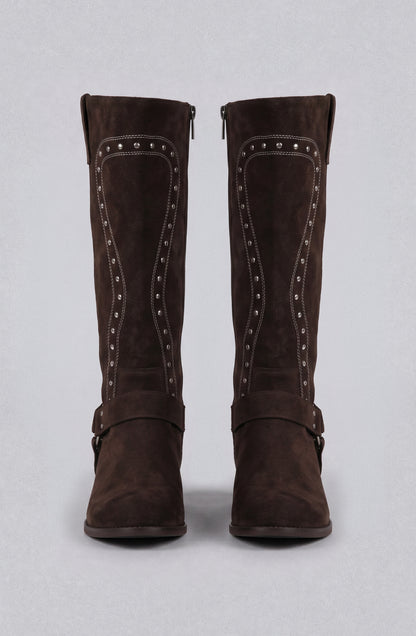 Bota Alta Tachas Brown