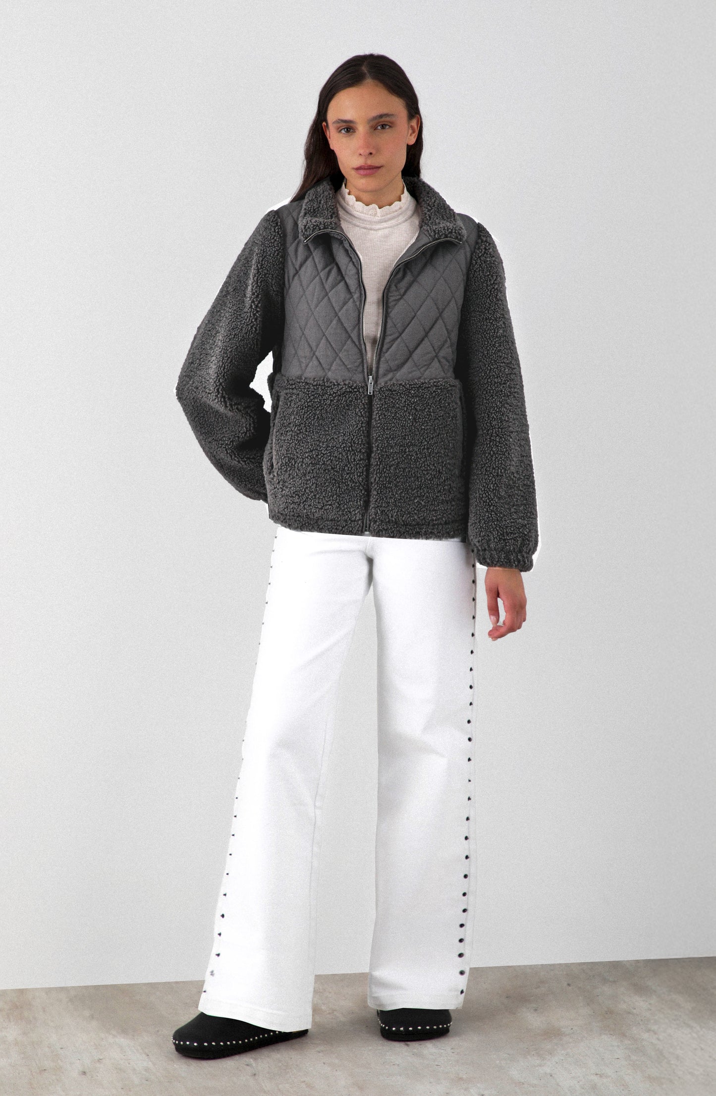 Chiporro Acolchado Cuello Alto Gray