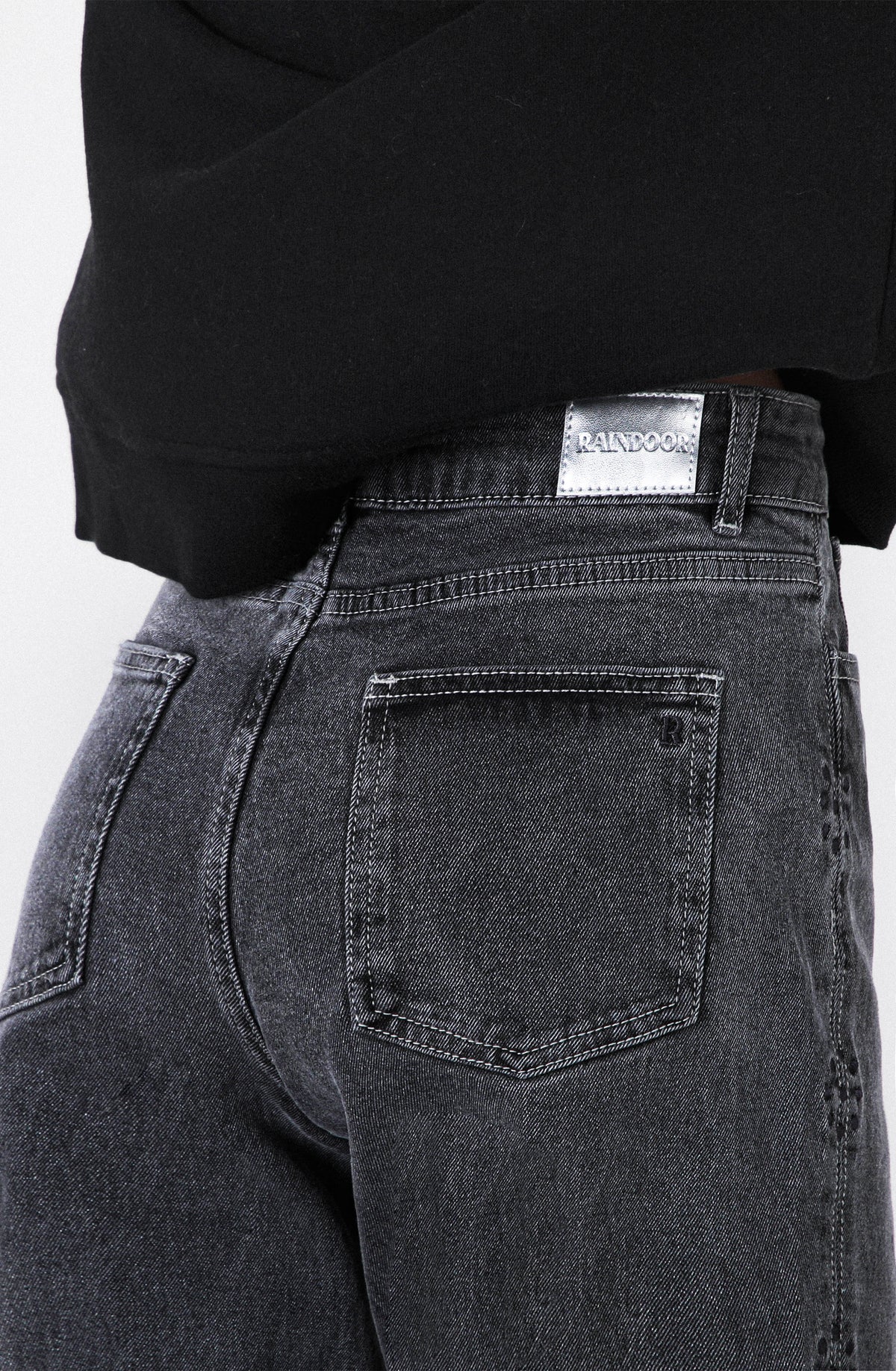 Pantalón Flor Bordada Grey