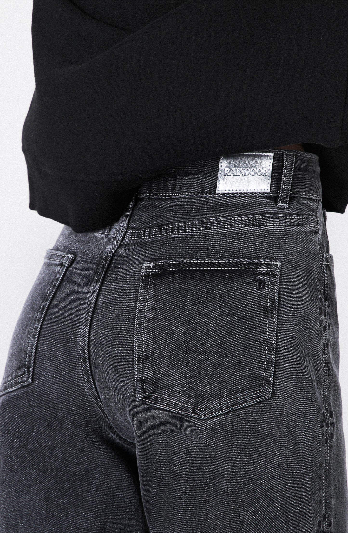 Pantalón Flor Bordada Grey