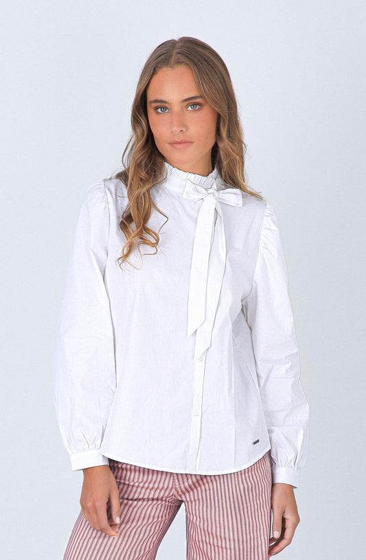 Blusa Cuello Alto White