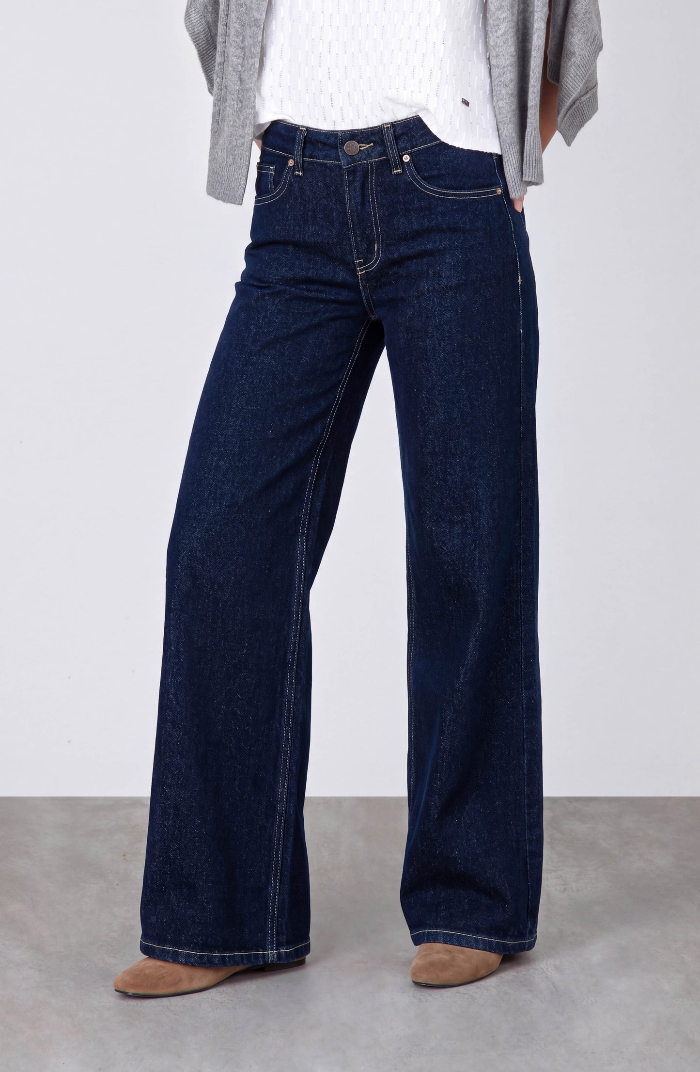 Pantalón Bordado Alas