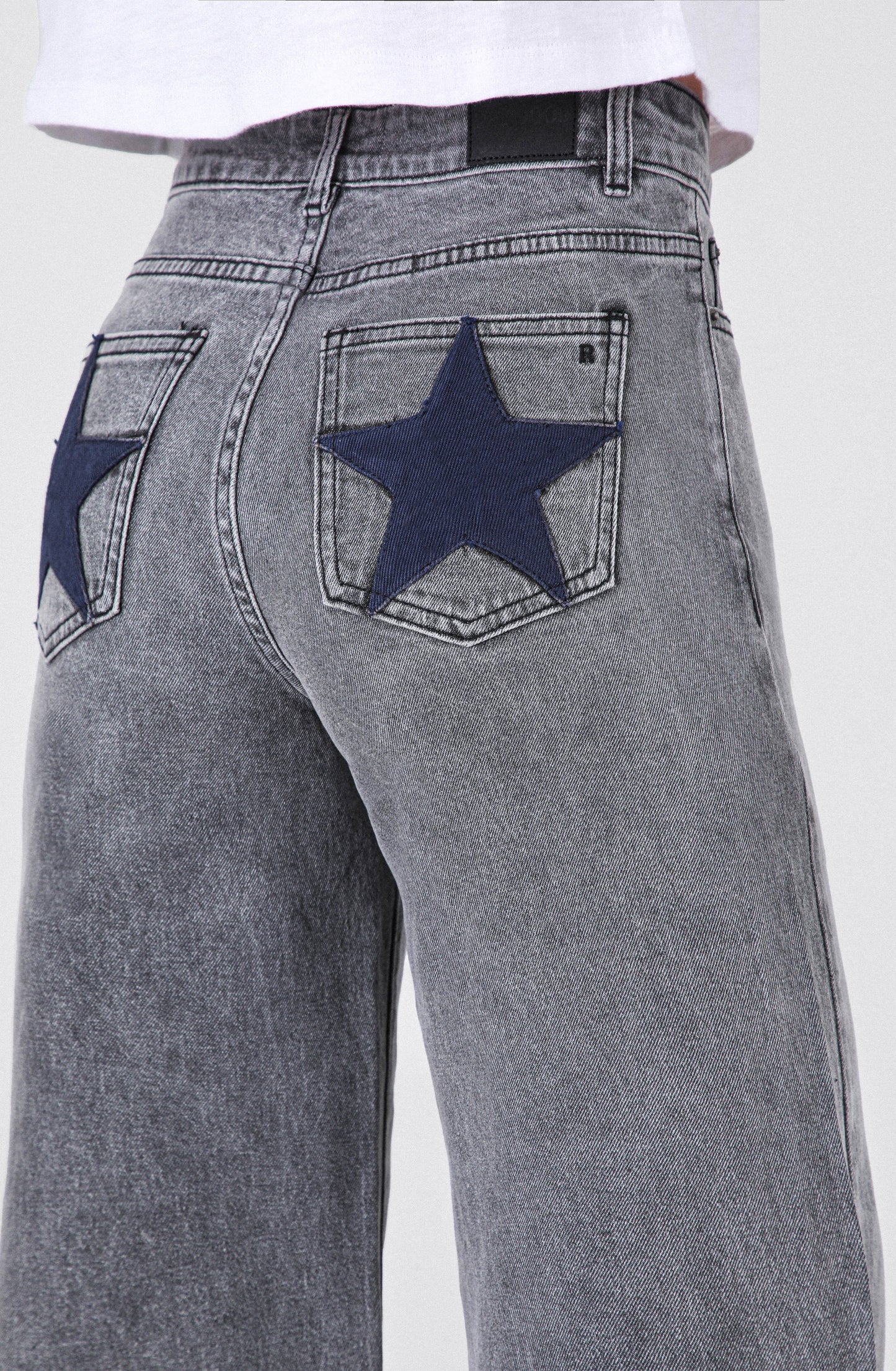 Pantalón Straight Estrellas Grey