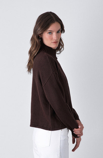 Sweater Cuello Alto Abertura Brown
