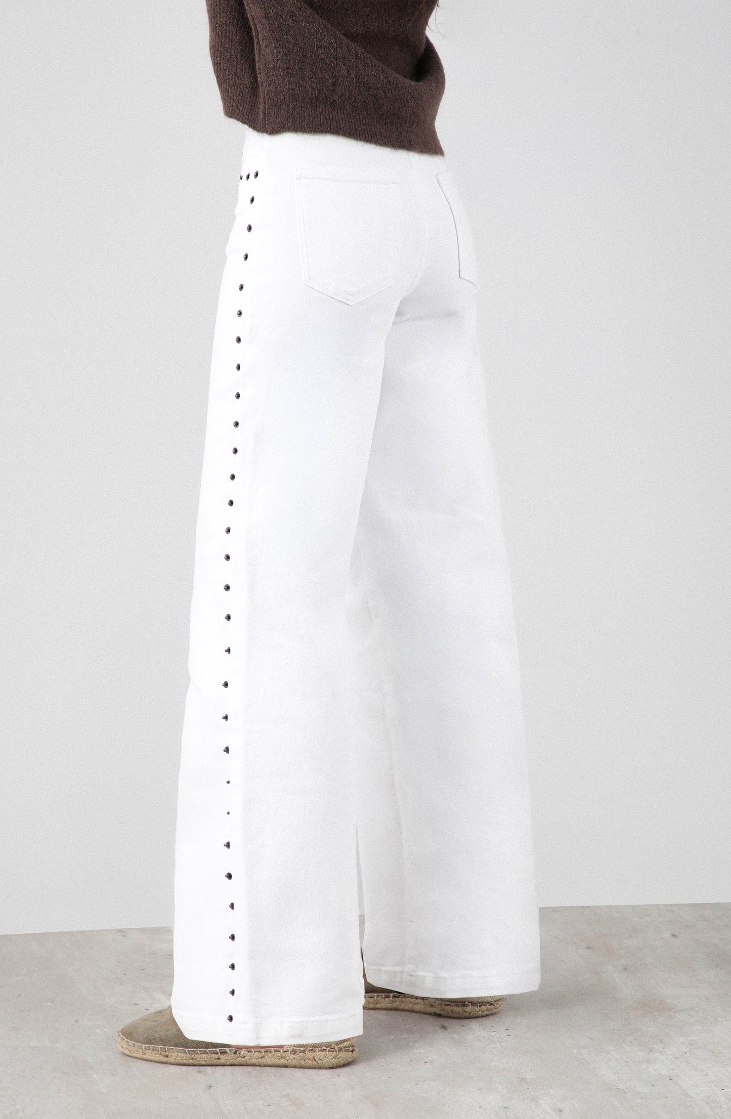 Pantalón Remaches White