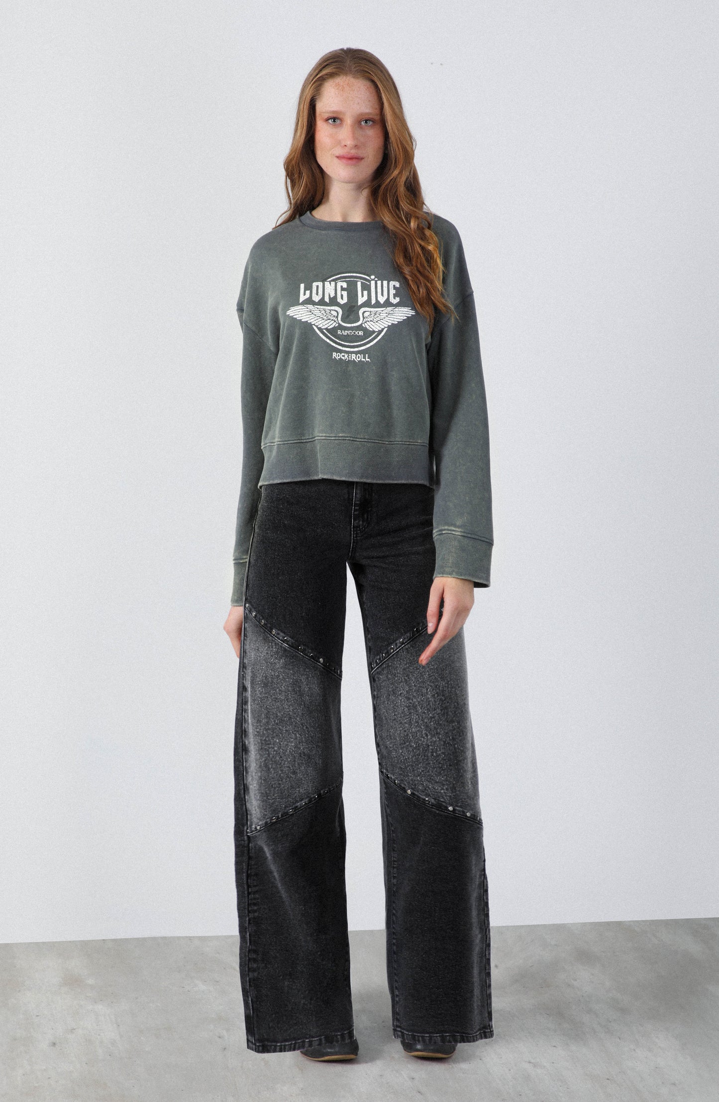 Pantalón Cortes Tachas Black R