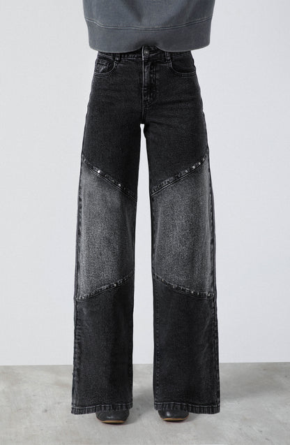 Pantalón Cortes Tachas Black R