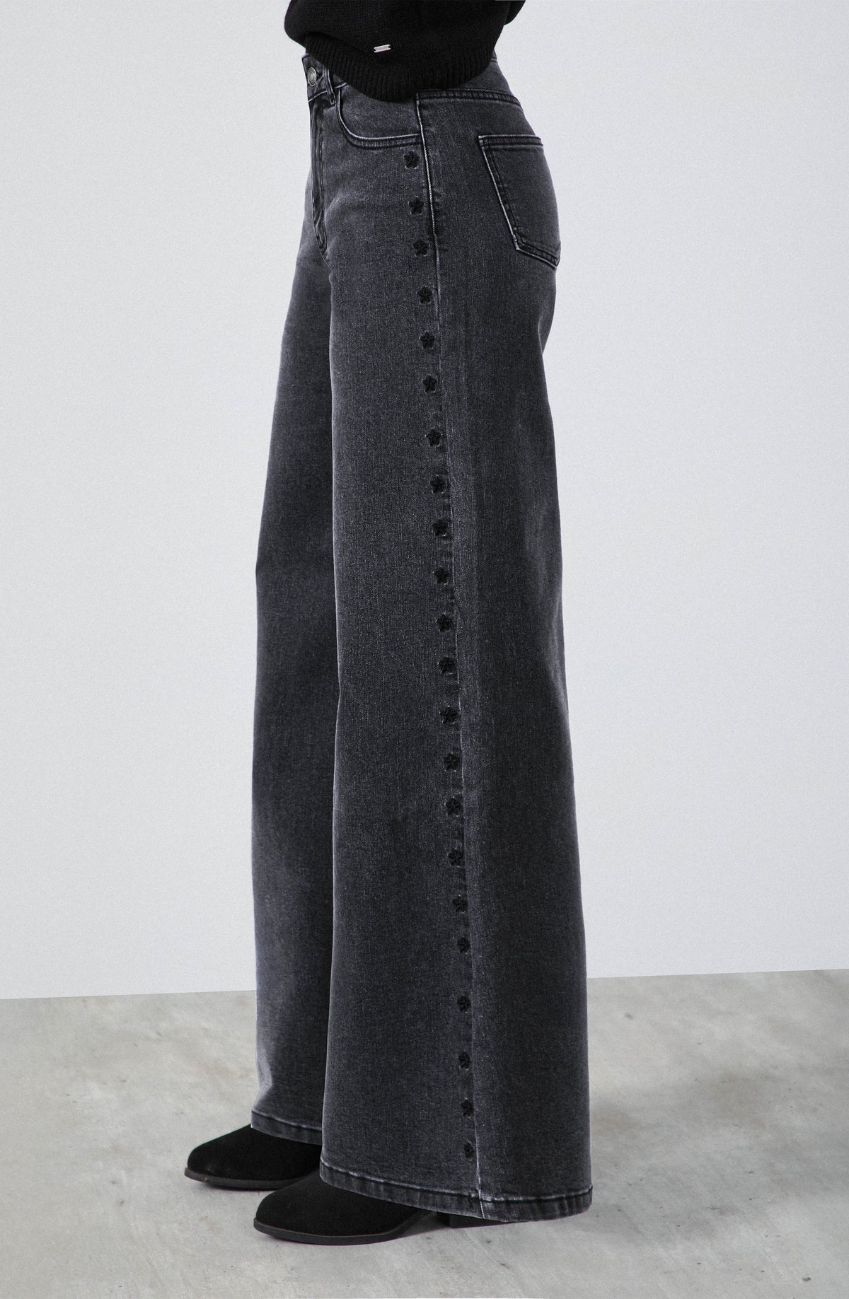 Pantalón Estrellas Bordadas Gray