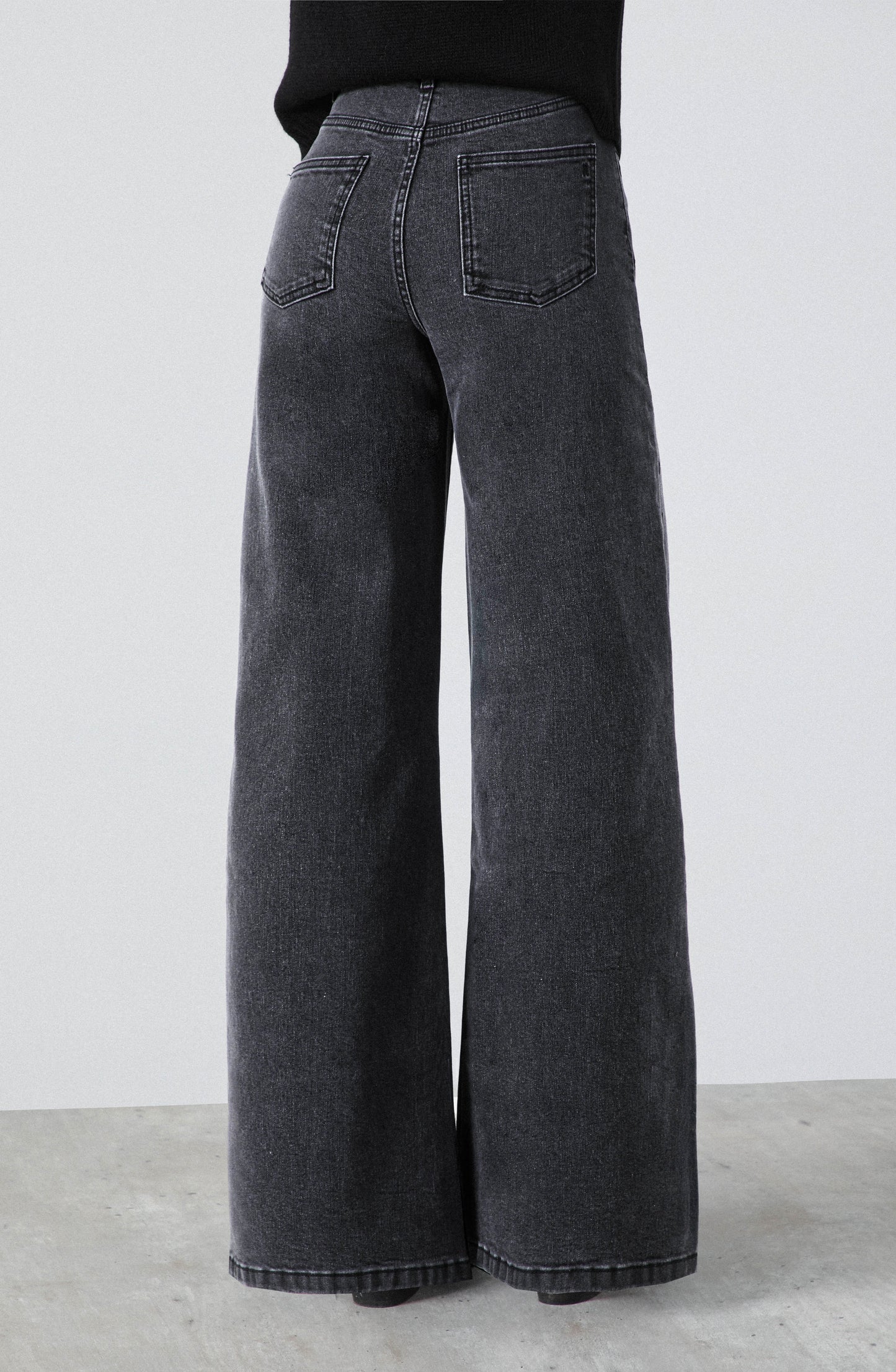 Pantalón Estrellas Bordadas Gray