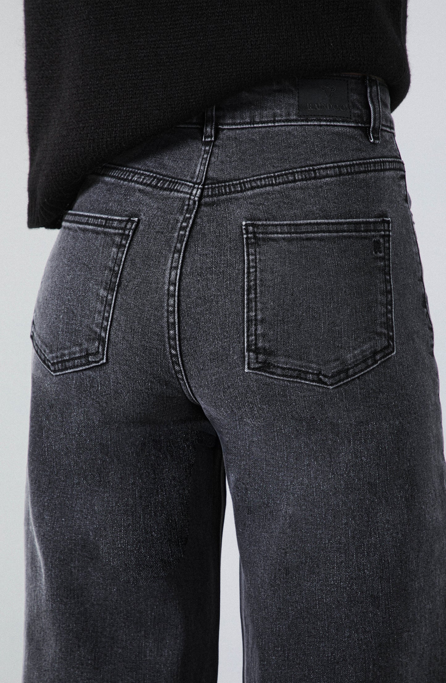 Pantalón Estrellas Bordadas Gray