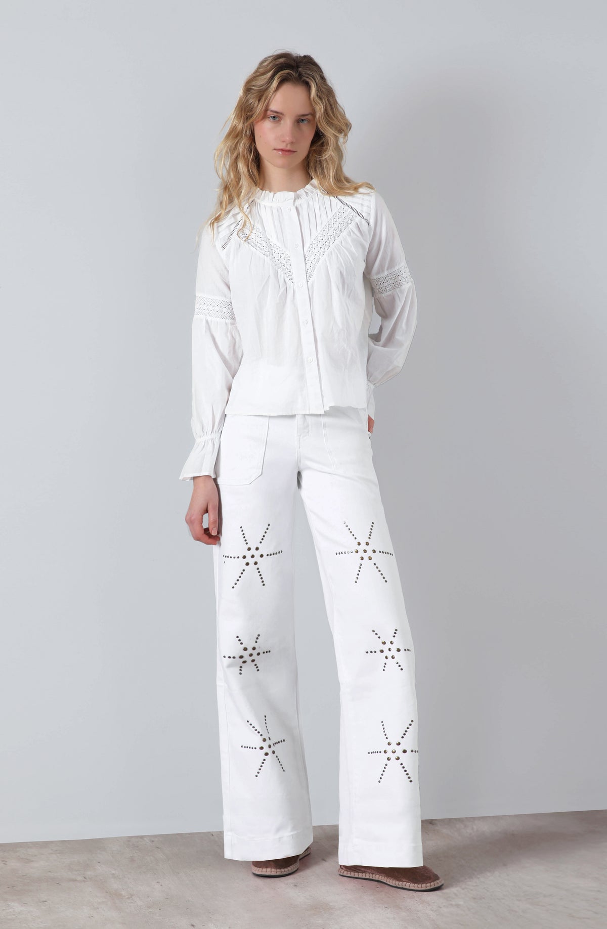 Pantalón Flores Tachas White