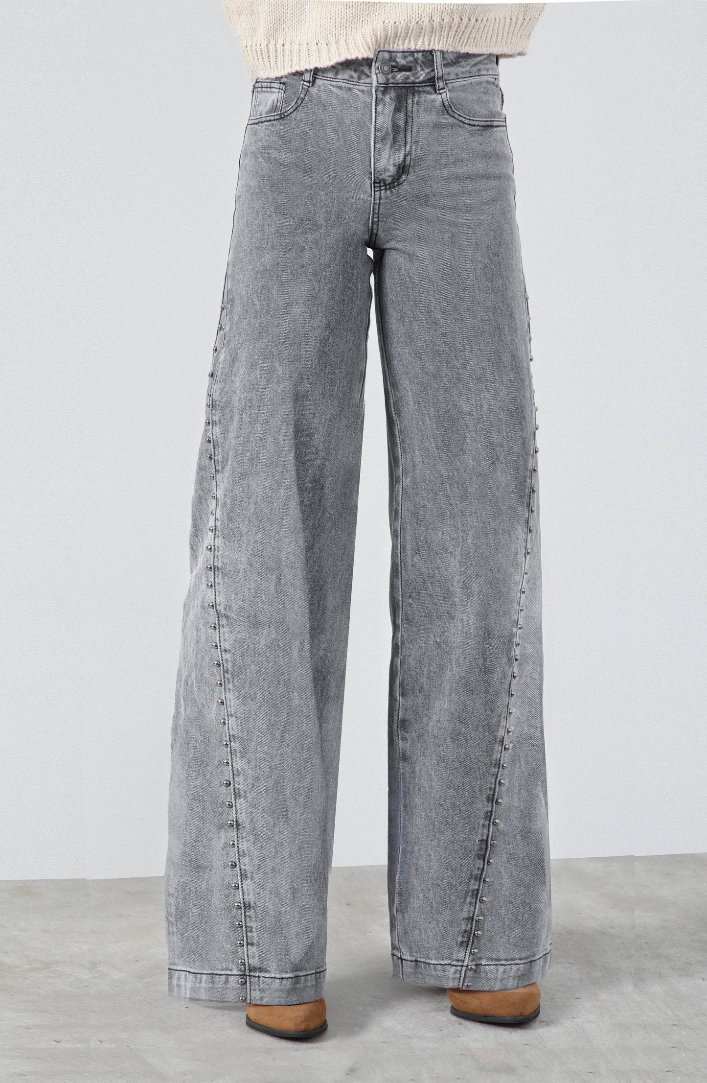 Pantalón Tachas Corte Lateral Gray