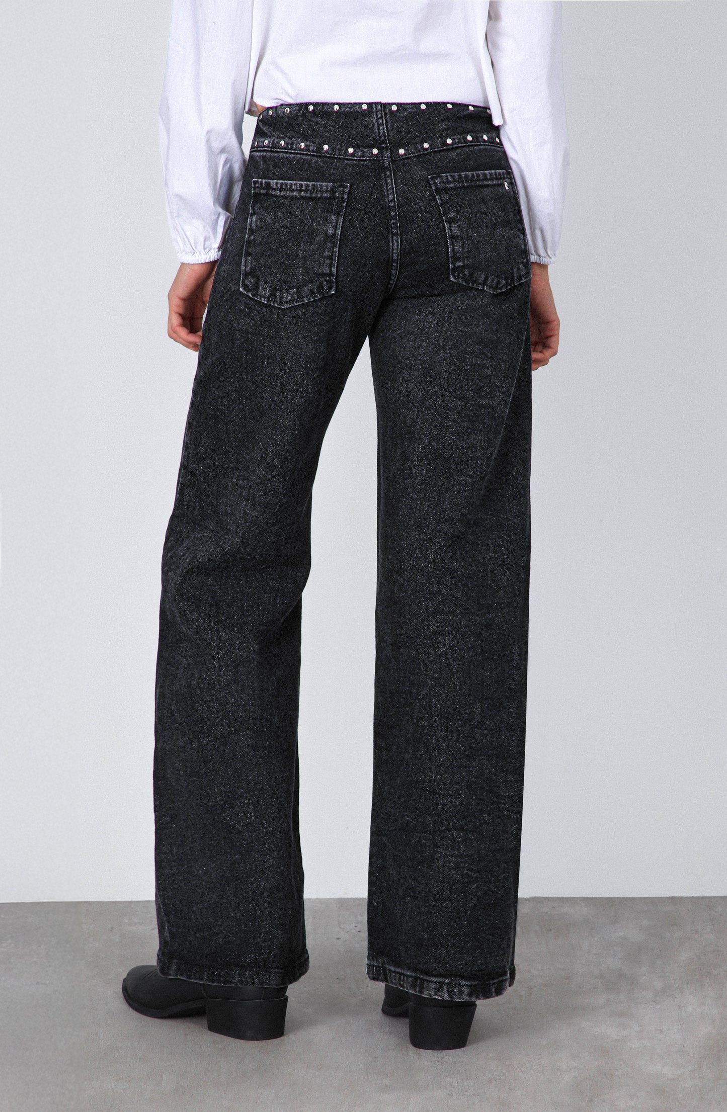 Pantalón Tachas Zipper Black