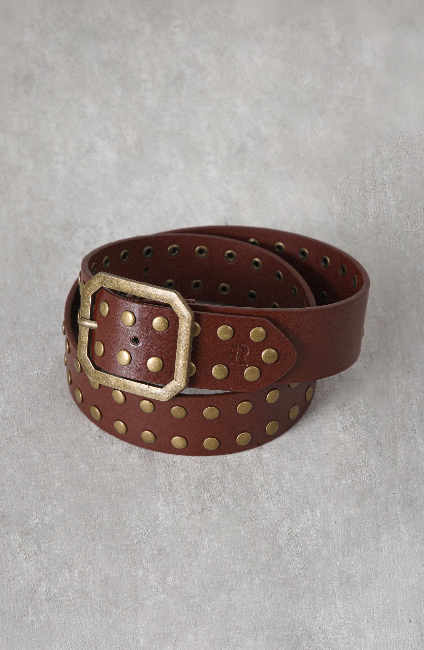 Cinturón Tachas Brown