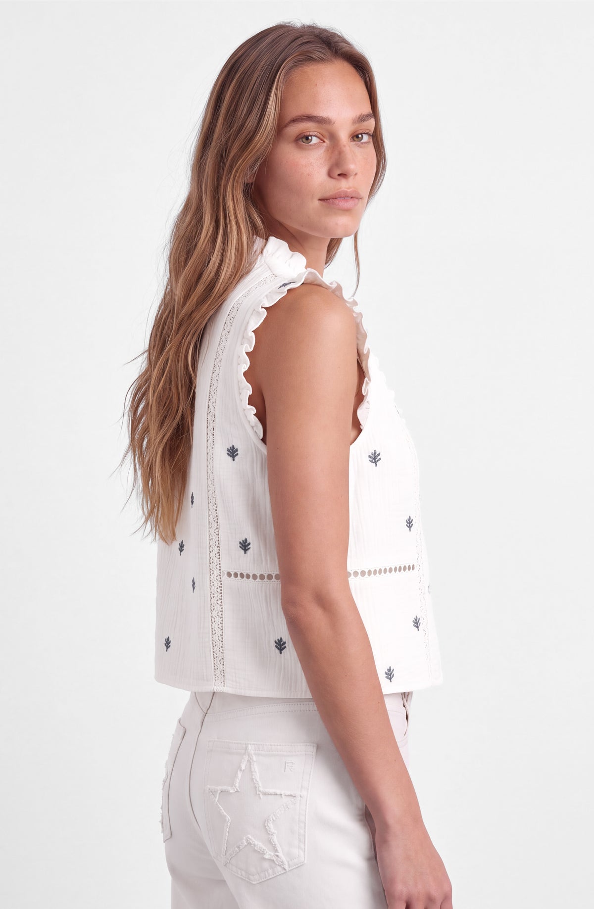 Blusa Sin Manga Bordada White