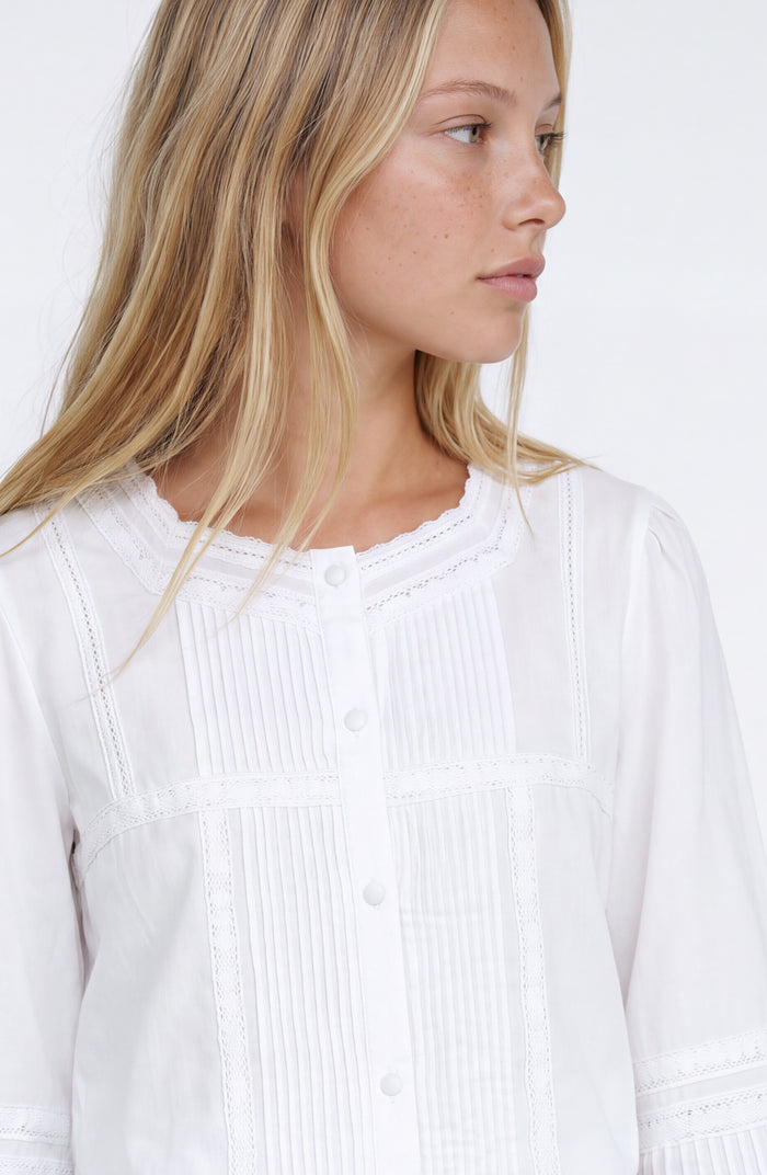 Top Cuadrado Bordado Media Manga White
