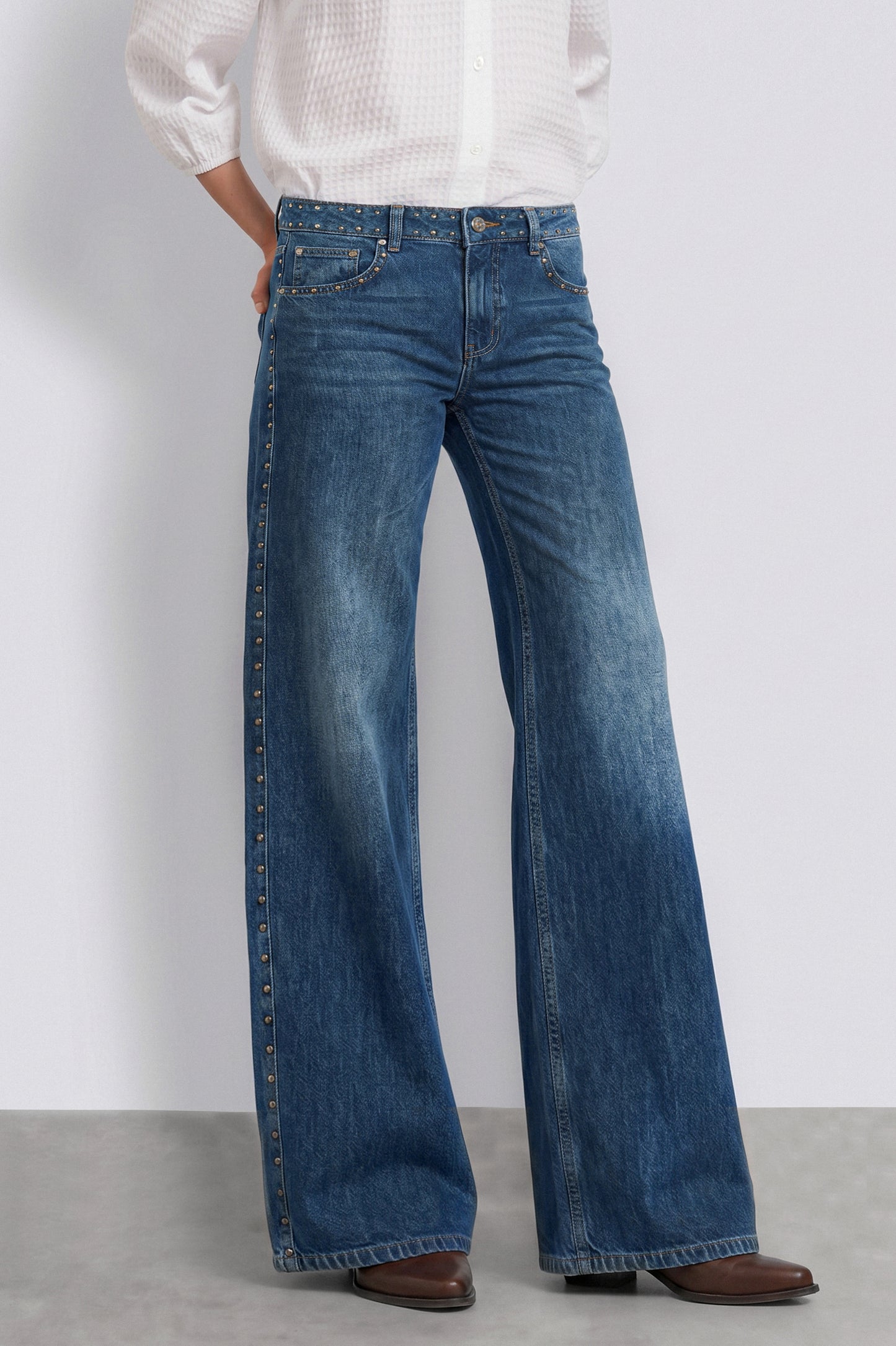 Pantalón Pretina Tachas Light Blue