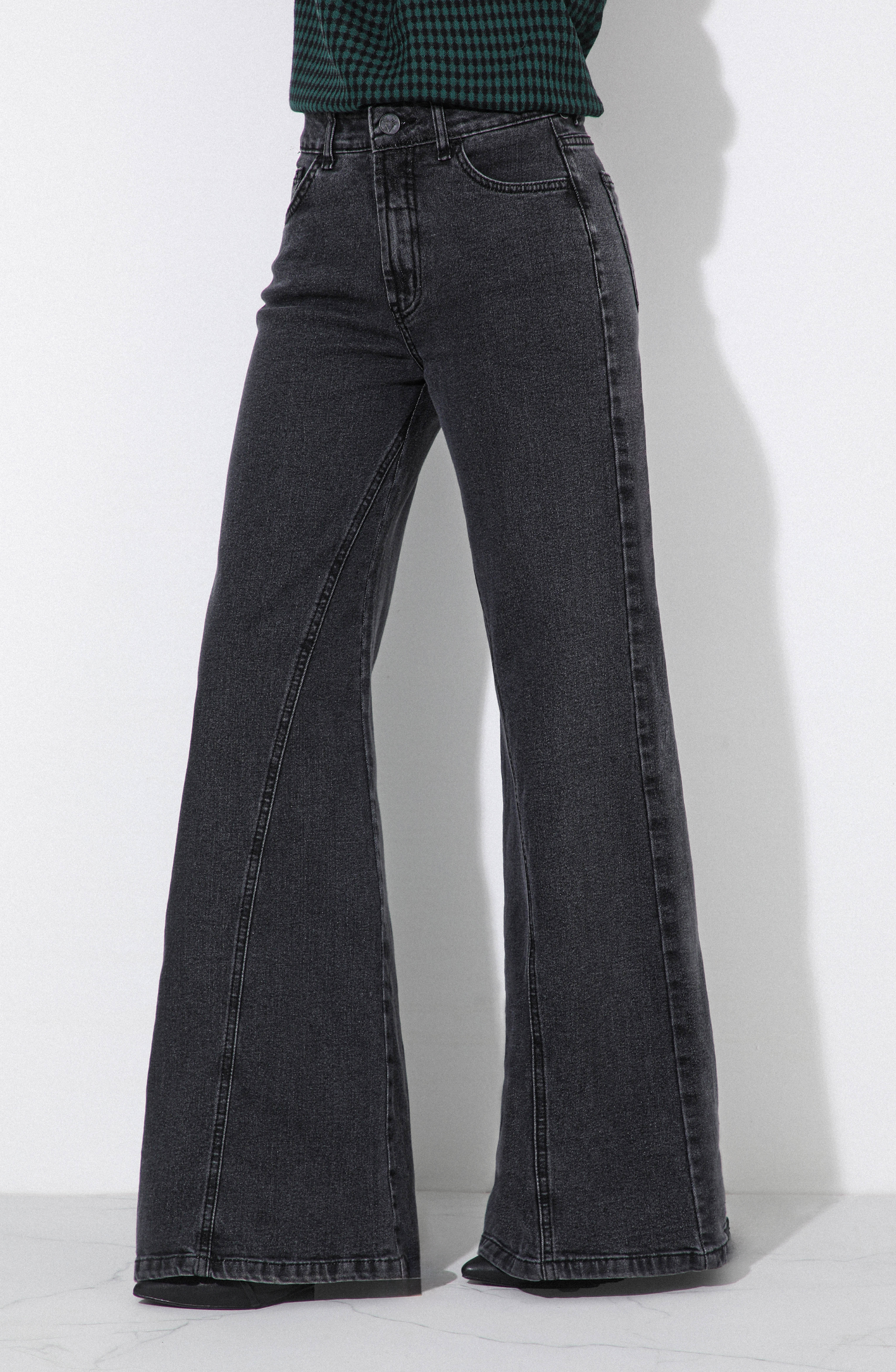 Pantalón Corte Entrepierna Grey