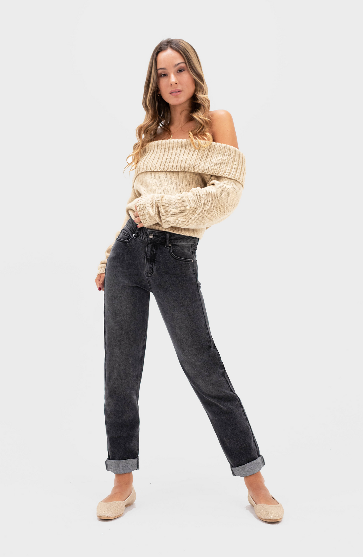 Sweater Low Shoulder Beige