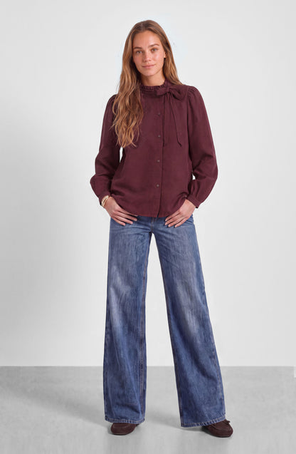 Blusa Lazo Cuello Alto Burgundy